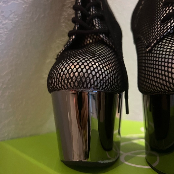 PLEASER Ankle boots Pole Dancing Shoes Chrome/Fishnet/Holographic Size 7 - Picture 8 of 14